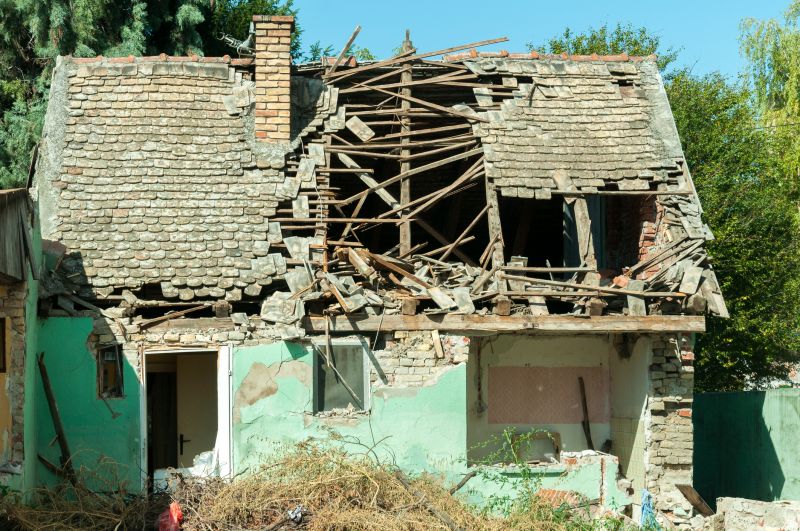 What To Expect During A Roof Removal Project